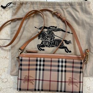 Burberry crossbody small bag /wallet!